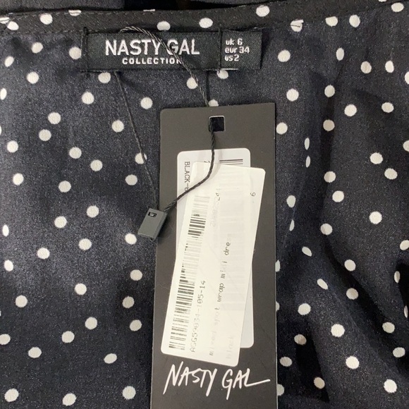 Nasty Gal wrap dress - Picture 6 of 9